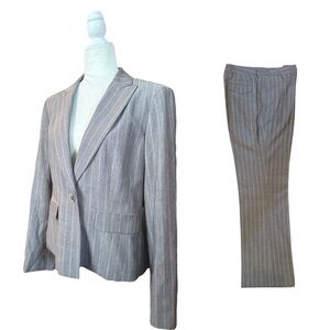 Anne Taylor Women’s 12 Stretch Gray Pinstripe Two-Piece Suit